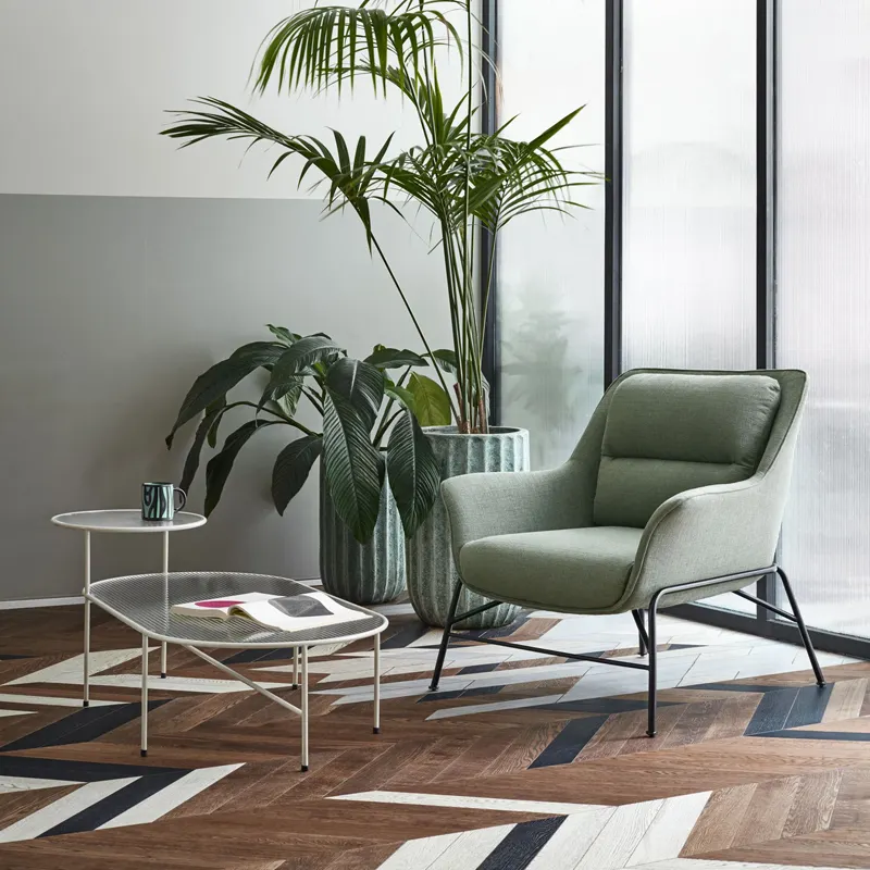 Modern simple metal sofa chair leisure fabric armchair hotel living room luxury comfortable lazy sofa