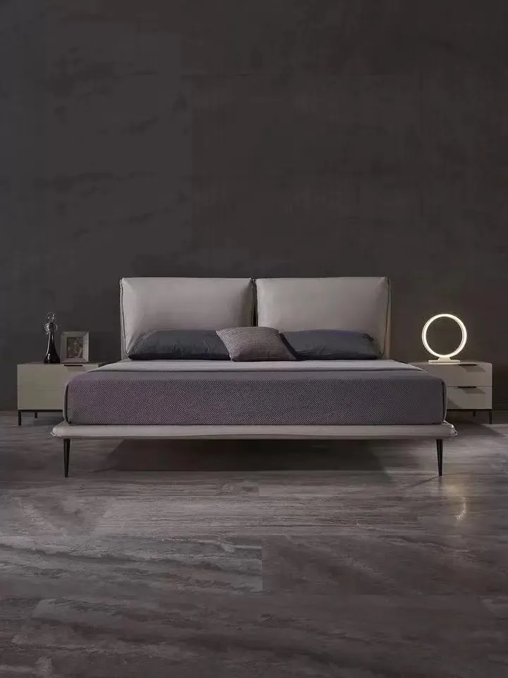 For Villa Wooden Frame Metal Leg Modern Style Bedroom Furniture Set King Size Bed