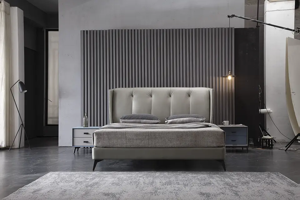 Bedroom Furniture Set Special Design Wooden Frame Metal Base Double Size Modern King Size Bed