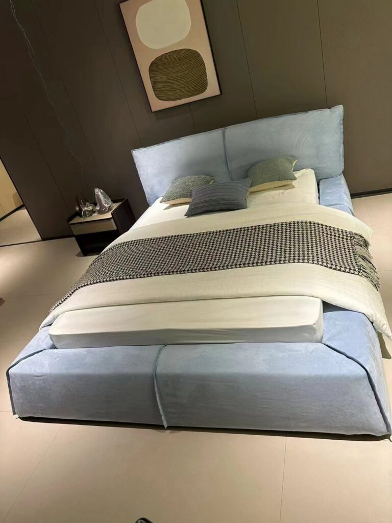 Italian design European top full blue velvet bed furniture upholstered bed set
