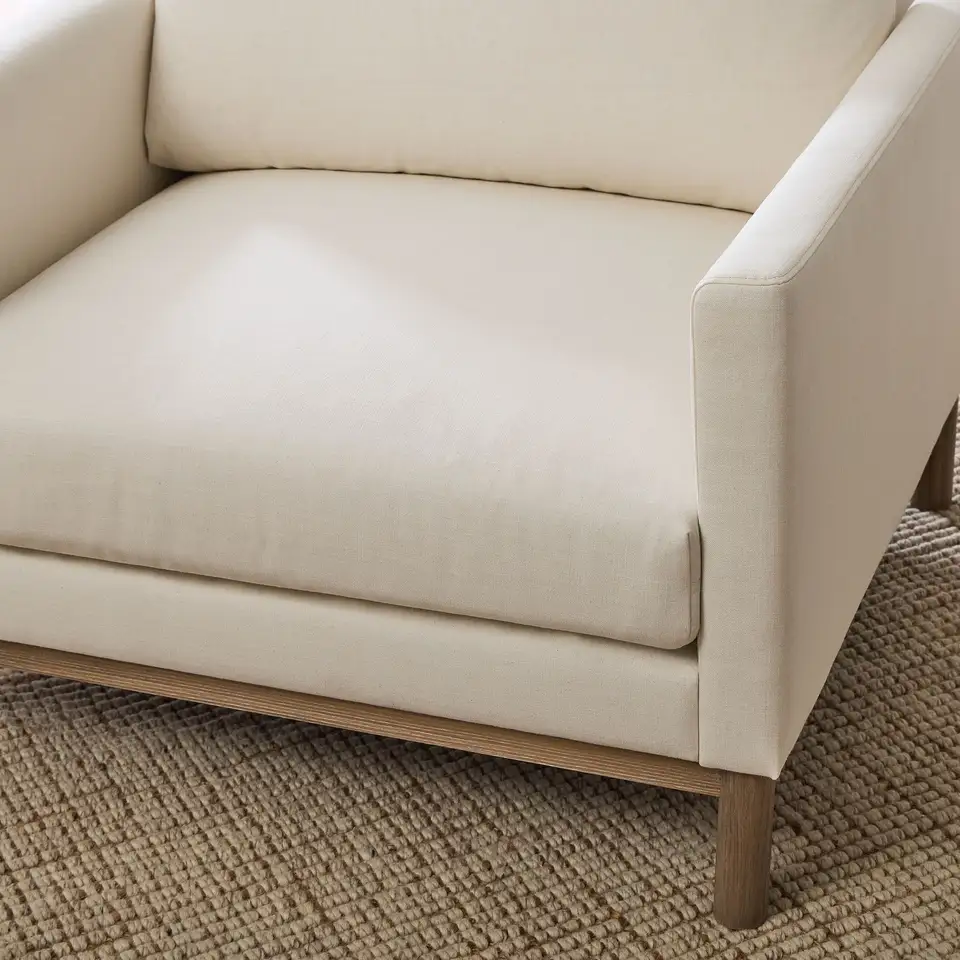 Luxury relax leisure home furniture modern armchair single sofa living room chair with wood base