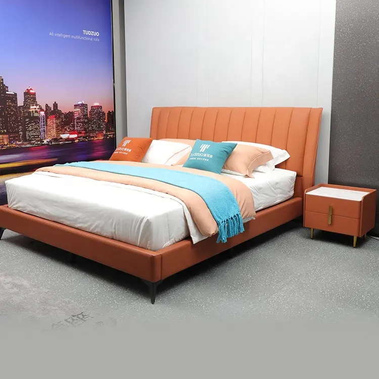 Fashionable Home Import Cattle Hide Upholstered Furniture King Size Modern Luxury Italian Leather Bed