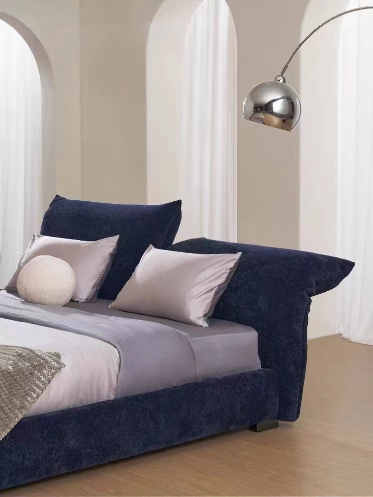 Ins French Style Bedroom Furniture Luxury Queen Bed Leathaire Petal Headboard King Size Bed