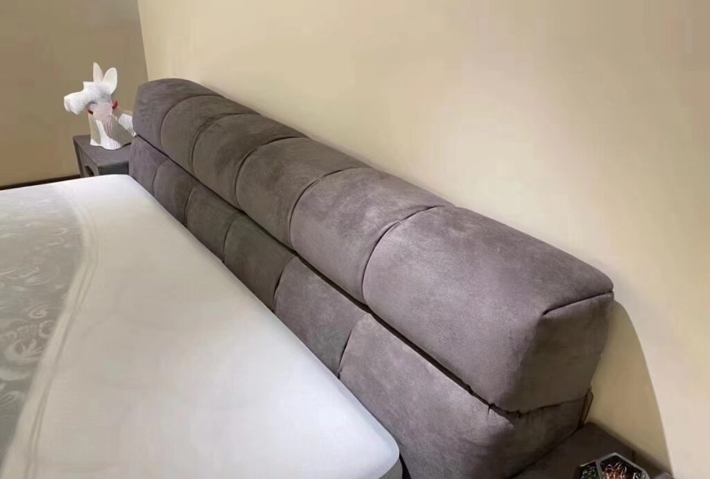 Italian light luxury modern simple Nordic style cloth bed puffs solid wood double soft leather bed