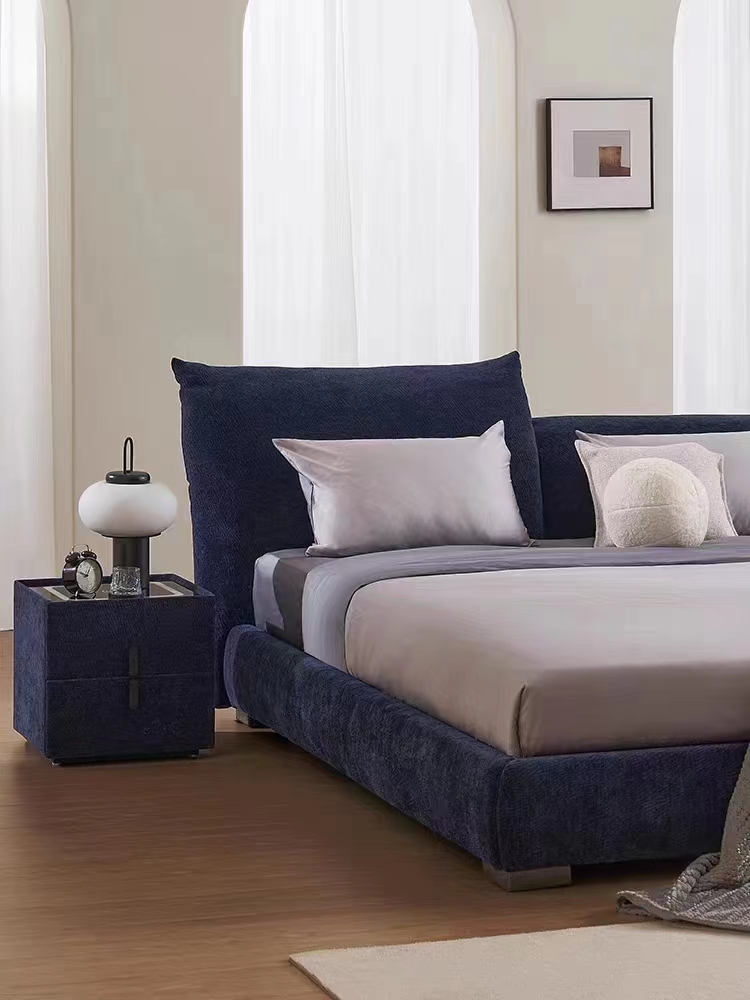 Ins French Style Bedroom Furniture Luxury Queen Bed Leathaire Petal Headboard King Size Bed