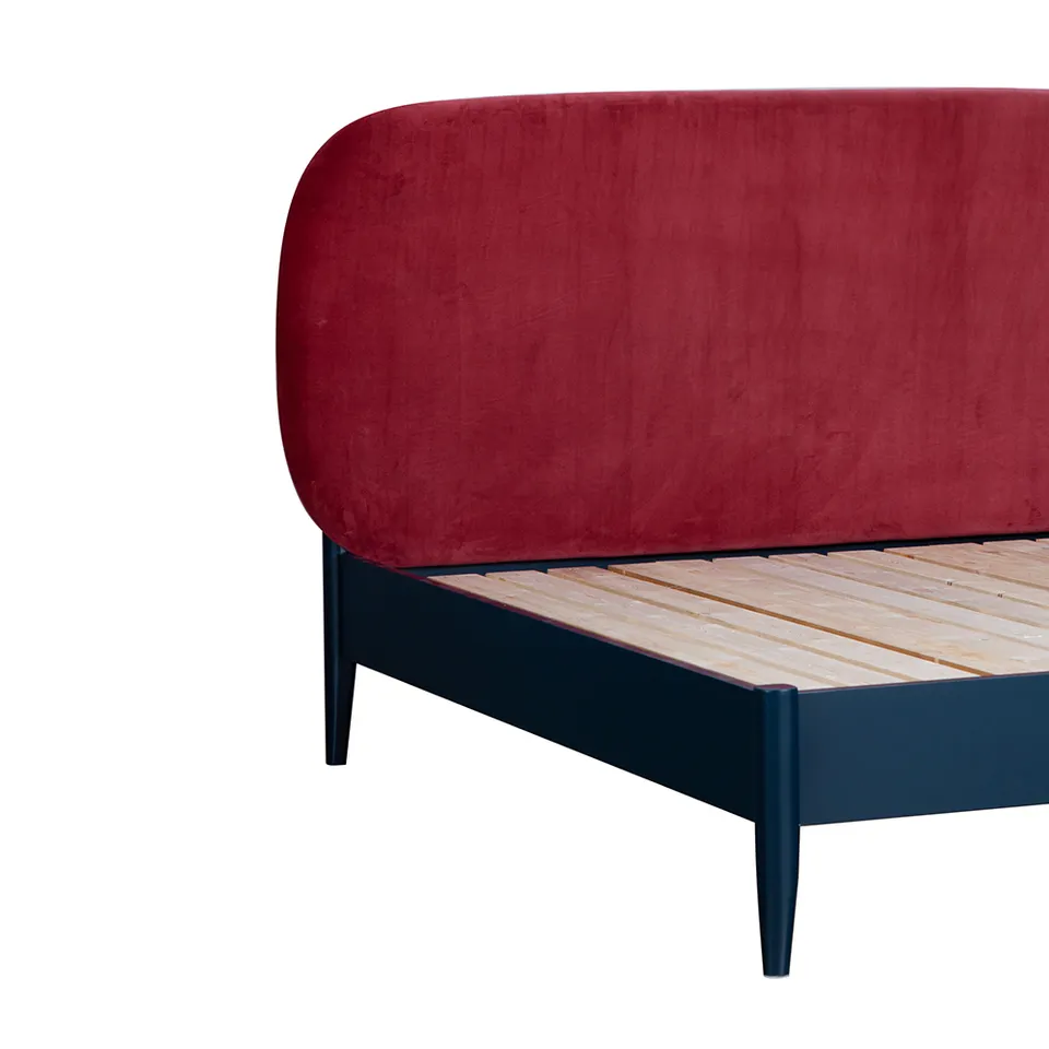 Wholesale Popular Luxury Modern Hotel King Size Solid Wooden Bed Frame Hotel Furniture